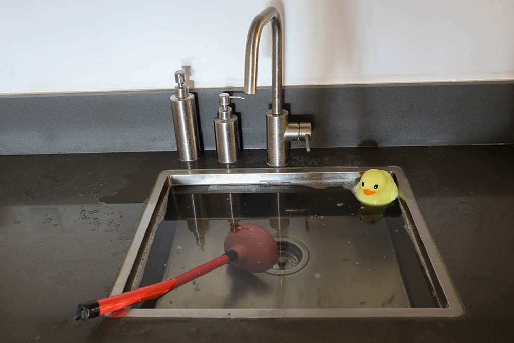 overflowing kitchen sink San Jose, CA